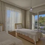 Villa Detached With Private Pool In çalışta *